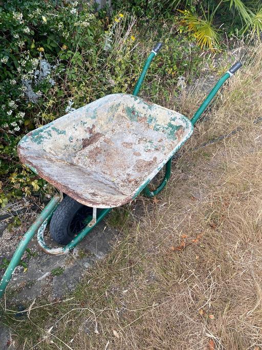 Buy & Sell Elmers End South East London - Photos for Old wheelbarrow