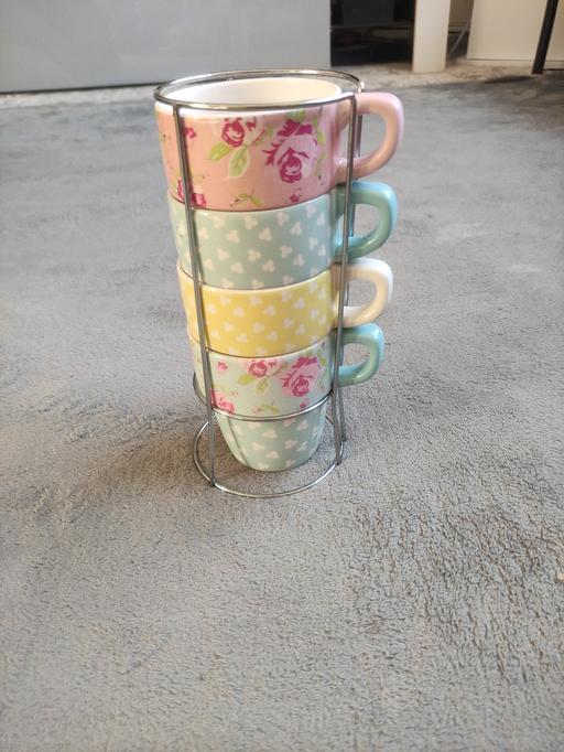 Buy & Sell Grafton Street Industrial Estate West Northamptonshire - Photos for 4 cups with stand