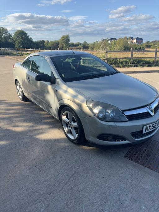 Vehicles Sandhills Walsall - Photos for Vauxhall Astra convertible