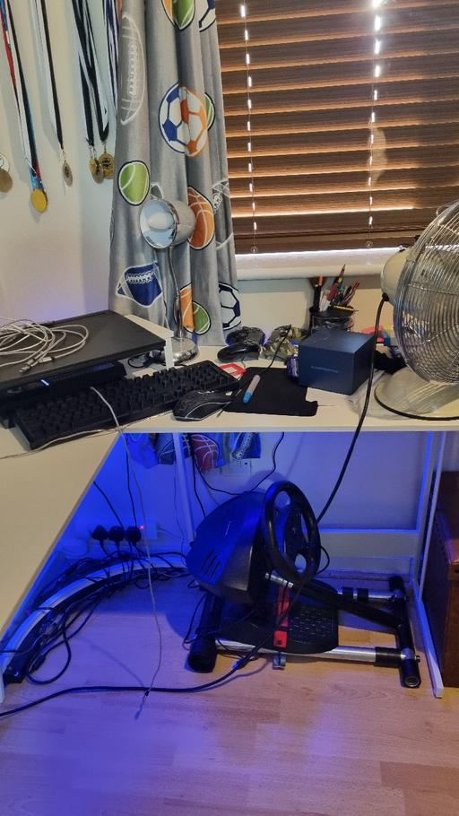 Buy & Sell Yew Tree Estate Sandwell - Photos for white L shape corner desk