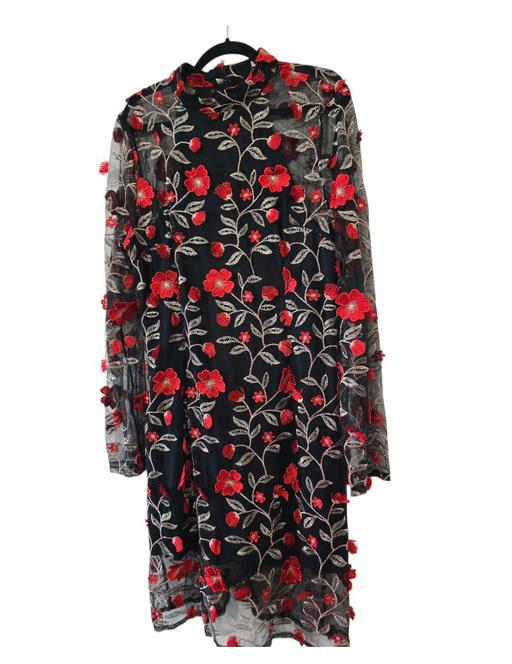 Buy & Sell Holborn Central London - Photos for Plus-size black dress with red and gold