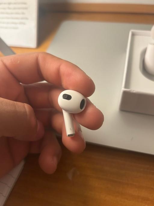Buy & Sell Higher Broughton Salford - Photos for Airpods 3rd generation