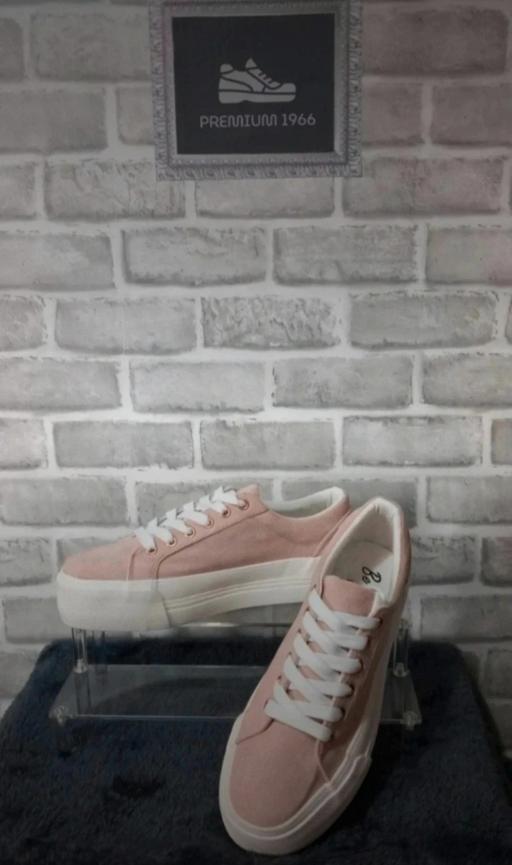 Buy & Sell Clacton-on-Sea Tendring - Photos for womans be you trainers