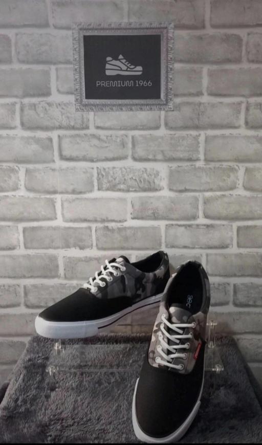 Buy & Sell Clacton-on-Sea Tendring - Photos for mens crosshatch Skywalk trainers