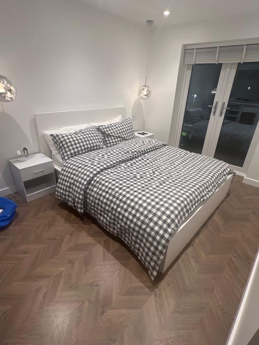 Buy & Sell Custom House East London - Photos for King Size IKEA Malm bed