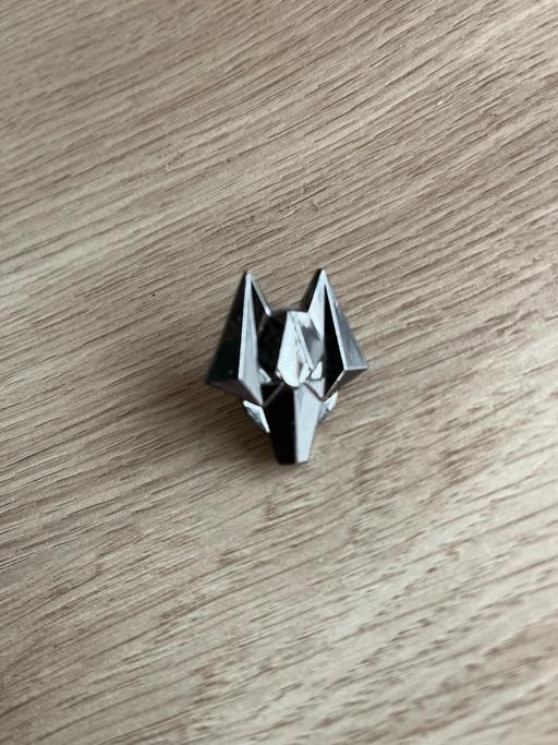 Buy & Sell Ettingshall Park Wolverhampton - Photos for WOLVES PIN BADGE