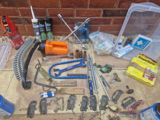 Buy & Sell Whittington Lichfield - Photos for Sealants, tools including wheel brace, etc