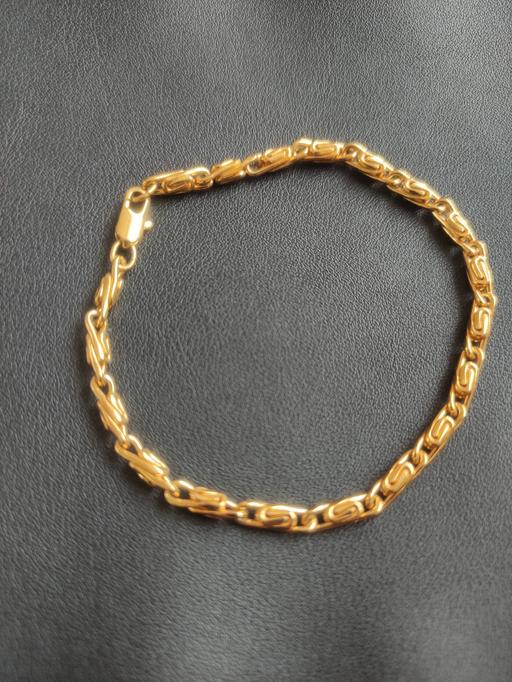 Buy & Sell Grafton Street Industrial Estate West Northamptonshire - Photos for Beautiful bracelet