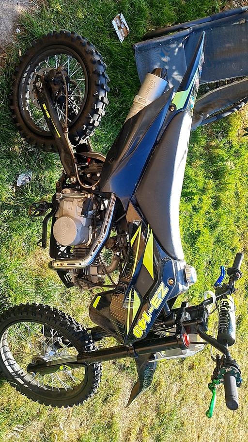 Vehicles Kings Norton Birmingham - Photos for 140cc stomp pit bike