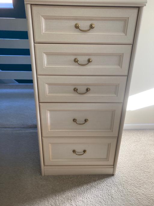 Buy & Sell Kinwarton Stratford-on-Avon - Photos for Bedroom dressing table with matching draws
