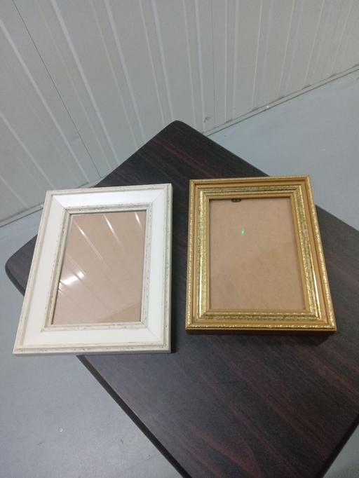 Buy & Sell Castle Industrial Estate Oldham - Photos for 2 x Photo frames