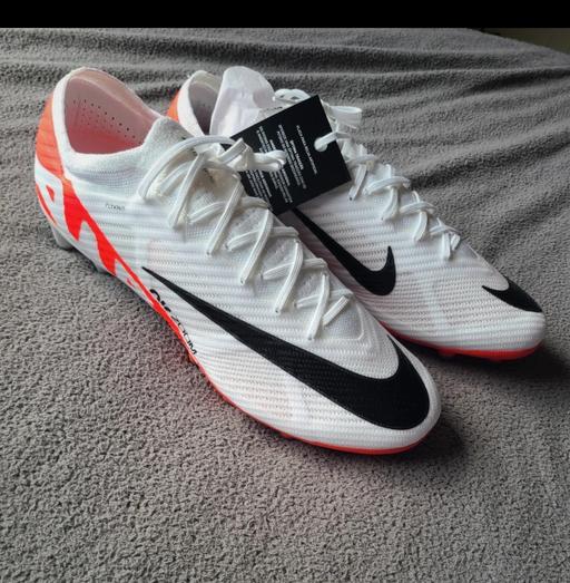 Buy & Sell Walsall Town Centre Walsall - Photos for Mens Nike Football Boots Size 11.5