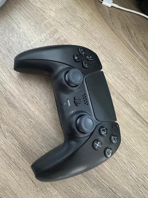 Buy & Sell Battersea South West London - Photos for PlayStation 5 Controller