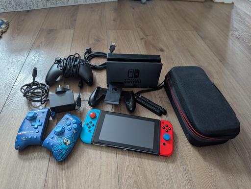 Buy & Sell Portobello Edinburgh - Photos for Nintendo Switch (Neon Red/Neon blue)