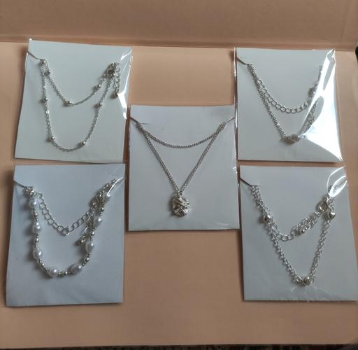 Buy & Sell Grafton Street Industrial Estate West Northamptonshire - Photos for 5 necklace chains