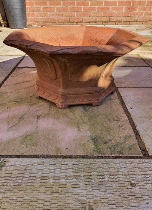 Buy & Sell Tame Valley Industrial Estate Tamworth - Photos for Rare Vintage Red Bank Terracotta Planter Urn