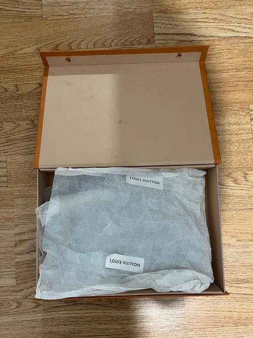 Buy & Sell - Photos for Lv Hat