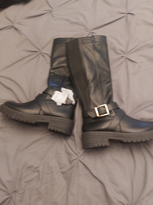 Buy & Sell Widnes Halton - Photos for New knee high boots