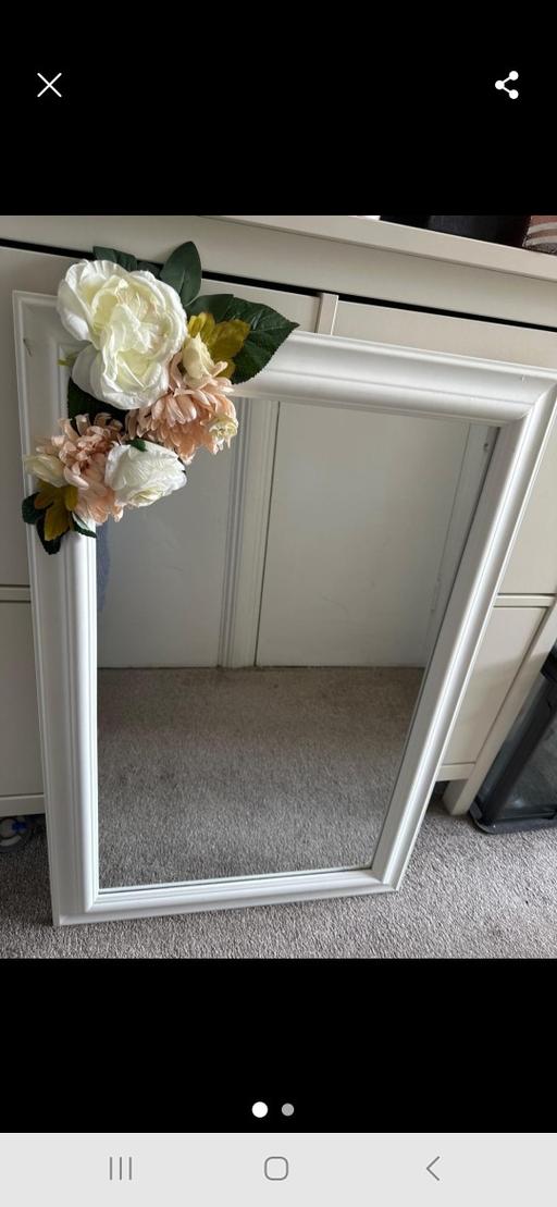 Buy & Sell Manor House North London - Photos for mirror 