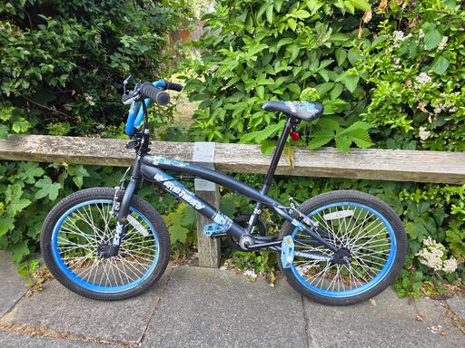 Buy & Sell Waterloo Central London - Photos for Hybrid Theory BMX Bike