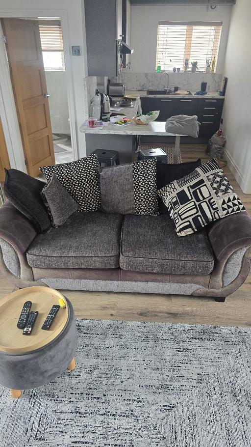 Buy & Sell Thornton-Cleveleys Wyre - Photos for 2 seat soda and cuddle chair