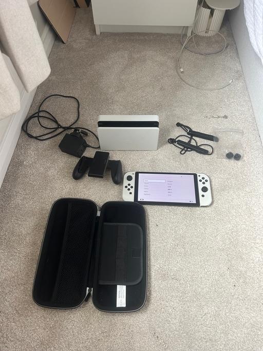Buy & Sell Heybridge Maldon - Photos for Nintendo Switch (OLED Model) - White