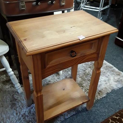 Buy & Sell Saint Pauls Trading Estate Tameside - Photos for Corona pine side table