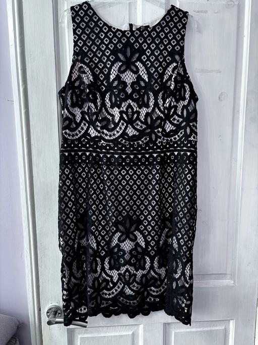 Buy & Sell Norbury South West London - Photos for Lace ladies dress