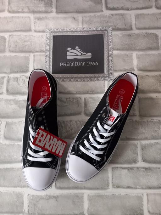 Buy & Sell Clacton-on-Sea Tendring - Photos for Men's Marvel trainers