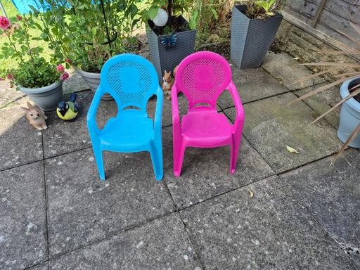 Buy & Sell Northfield Birmingham - Photos for 2 x Plastic Toddler Chairs