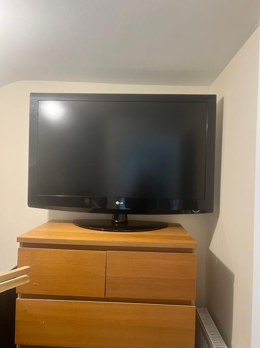 Buy & Sell East Ham East London - Photos for 43” TV