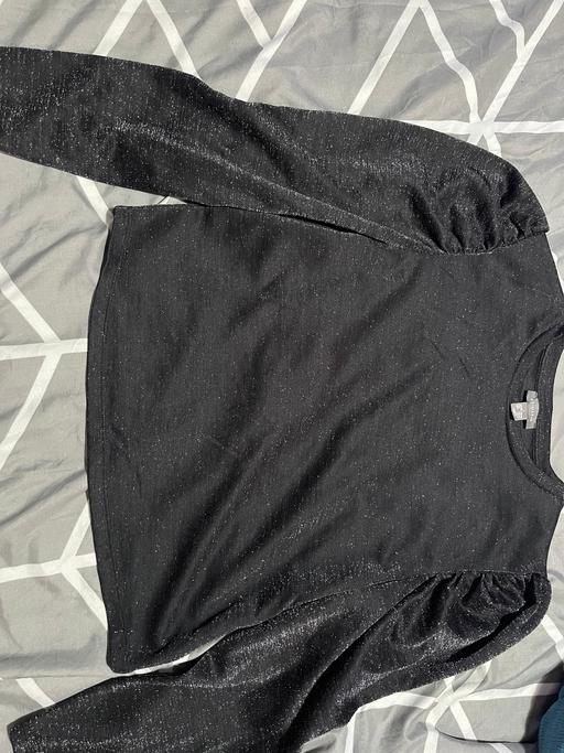 Buy & Sell West Bromwich Sandwell - Photos for Womans fancy top size large but looks medium