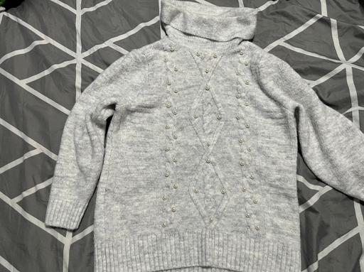 Buy & Sell West Bromwich Sandwell - Photos for Neck jumper size medium