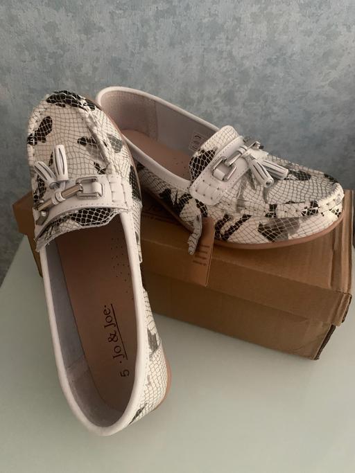 Buy & Sell Woodsetton Dudley - Photos for New shoes.