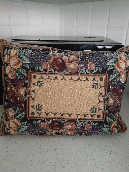 Buy & Sell South Hylton Sunderland - Photos for cushion