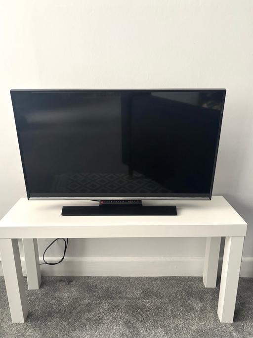 Buy & Sell Marble Arch Central London - Photos for Samsung 32” HD TV with Remote