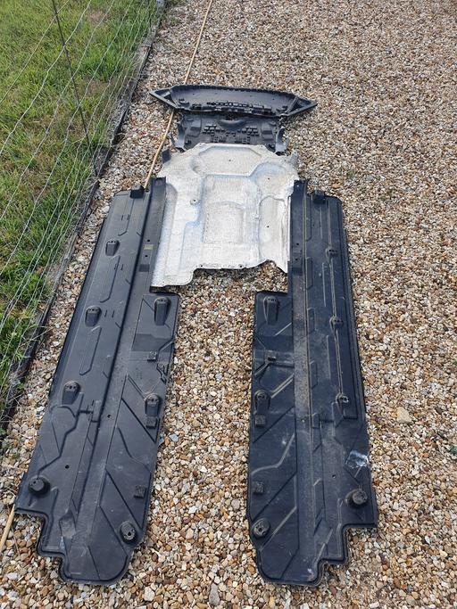 Vehicles Conington Huntingdonshire - Photos for mercedes benz c class w204 under tray covers