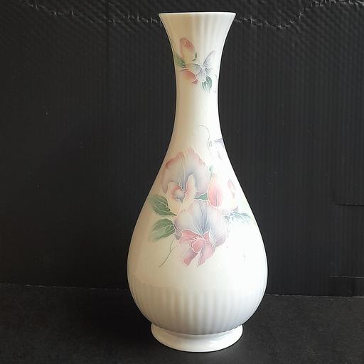 Buy & Sell Preston South Ribble - Photos for AYNSLEY CHINA BUD-VASE
