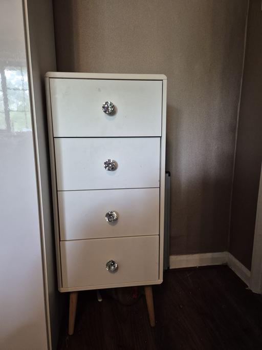 Buy & Sell Bentley Walsall - Photos for 4 chest draws
