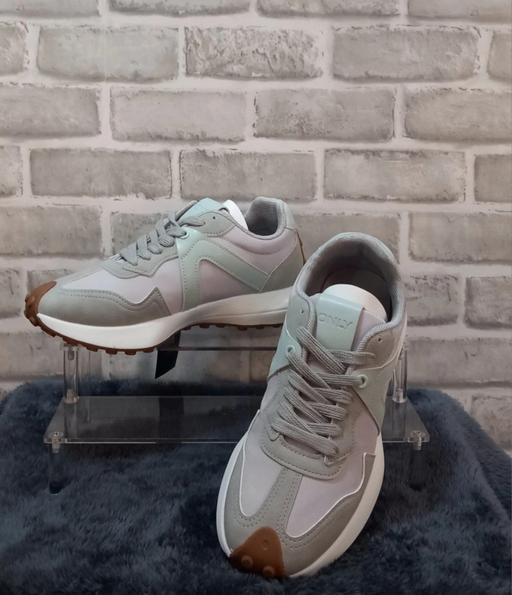 Buy & Sell Jaywick Tendring - Photos for women’s only trainers