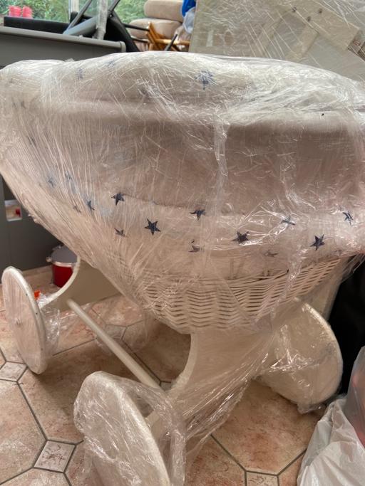 Buy & Sell Lincoln City Centre Lincoln - Photos for Moses basket Giant