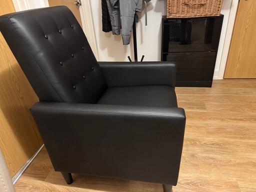 Buy & Sell Three Bridges Crawley - Photos for Stylish Recliner Chair