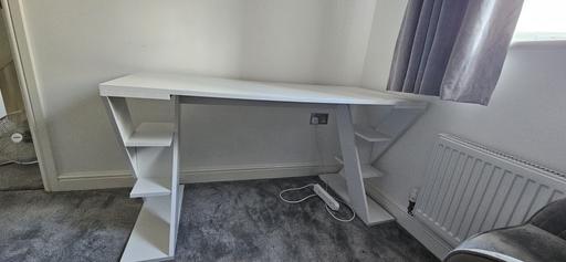 Buy & Sell Wootton West Northamptonshire - Photos for Wayfair White desk perfect for home office