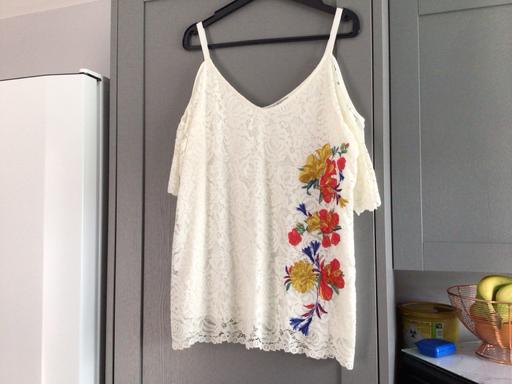Buy & Sell Langthwaite Grange Ind Estate Wakefield - Photos for Ladies Top Size 14 £2