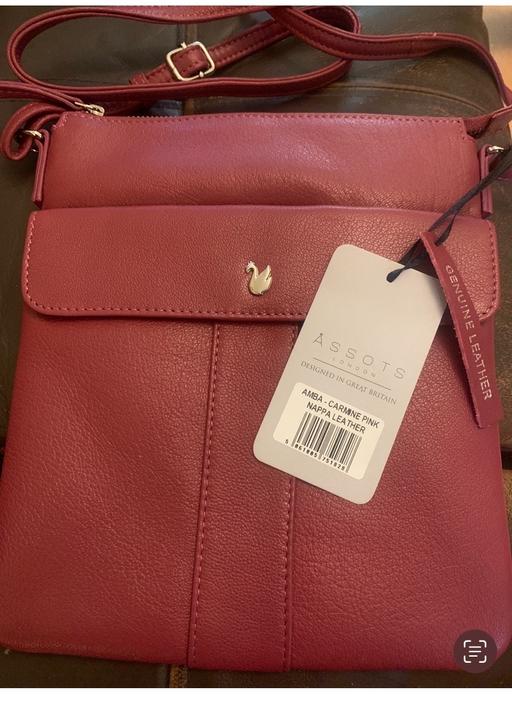 Buy & Sell Hamilton Leicester - Photos for New designer bag