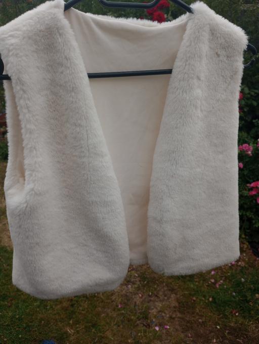 Buy & Sell Kings Norton Birmingham - Photos for Fur Gilet age 13-14