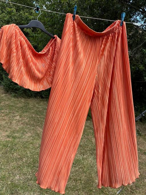 Buy & Sell Earlsheaton Kirklees - Photos for Sumner Plisse Top & Trousers Set 18/20