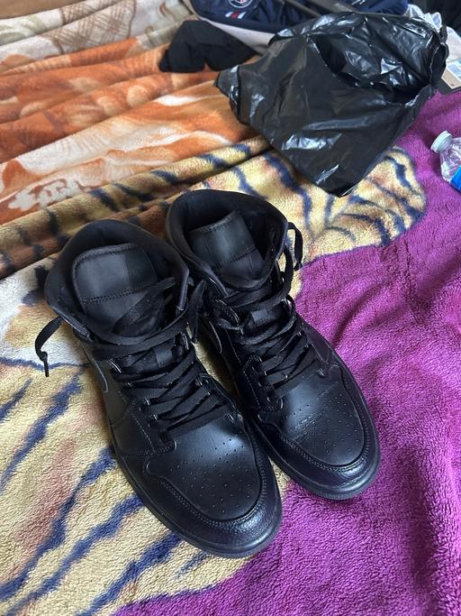 Buy & Sell Crossness South East London - Photos for Triple Black Jordan