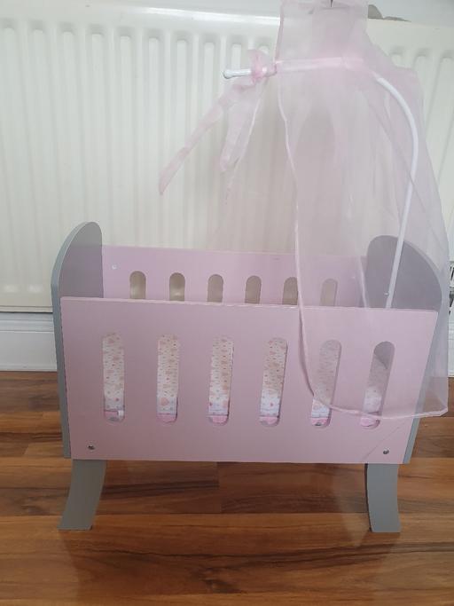 Buy & Sell Kettering Venture Park North Northamptonshire - Photos for Chad Valley wooden dolls crib