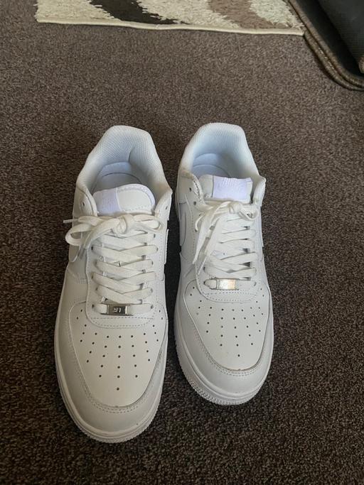 Buy & Sell Staincliffe Kirklees - Photos for White Nike AirForce 1’s Size 8.5